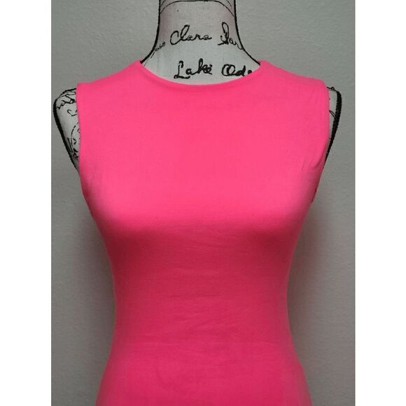 💗 HOT MIAMI STYLES Neon Pink Sleeveless Bodycon Perfect Fit Dress SIZE XS - Picture 2 of 9